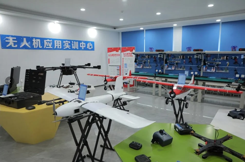 AX@o˙C\IϸCͿս(jng){աУ@l(f)܇